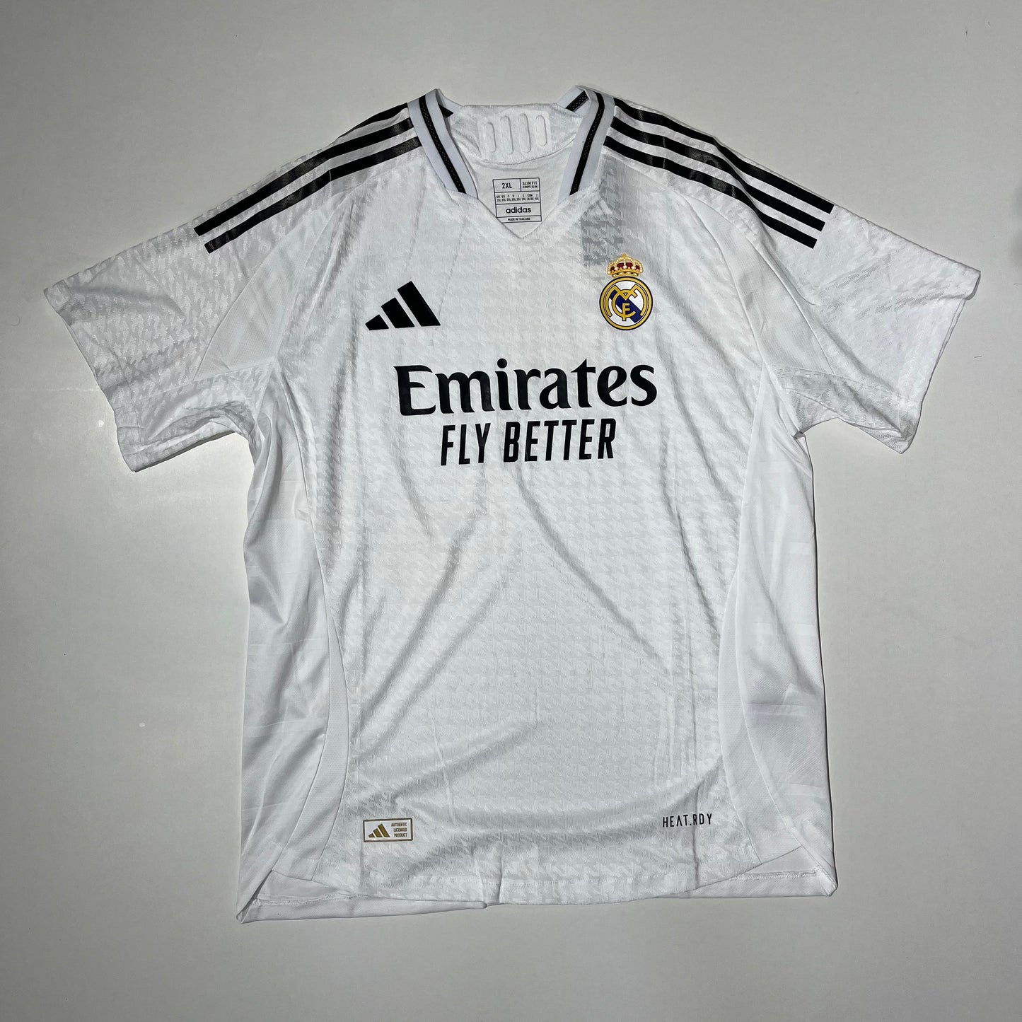 Tenue Real Madrid 2024/2025