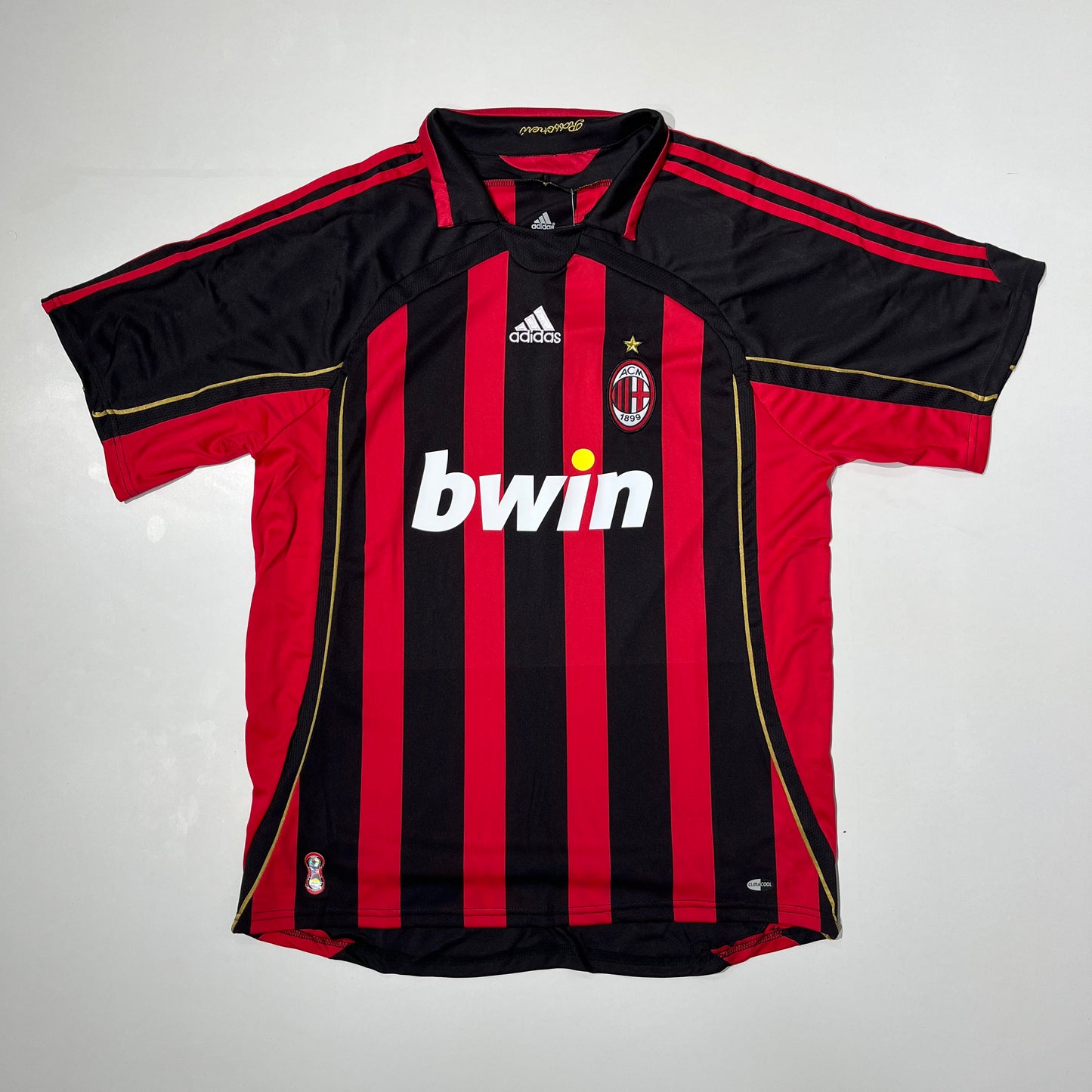 Tenue Retro AC.Retro
